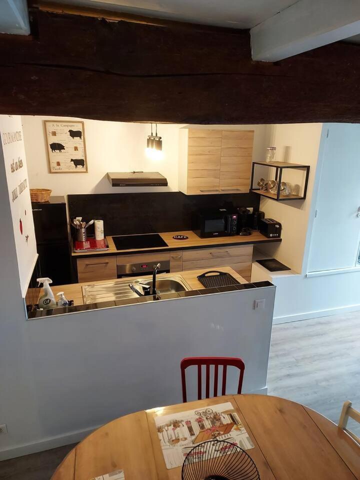 Maisonnette Saintes Bagian luar foto