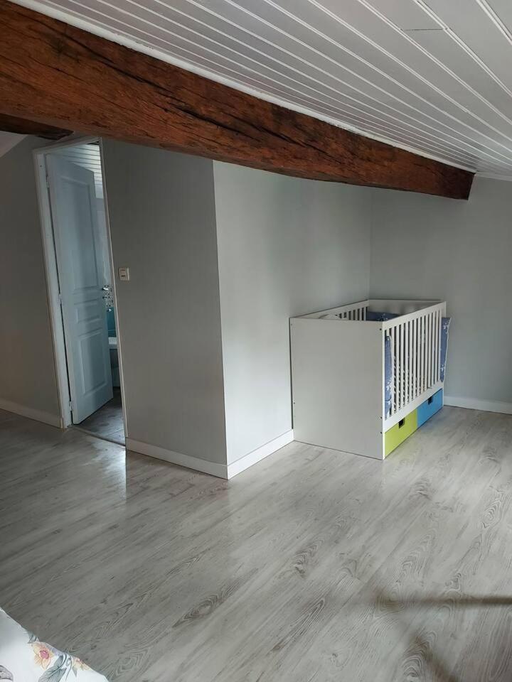Maisonnette Saintes Bagian luar foto
